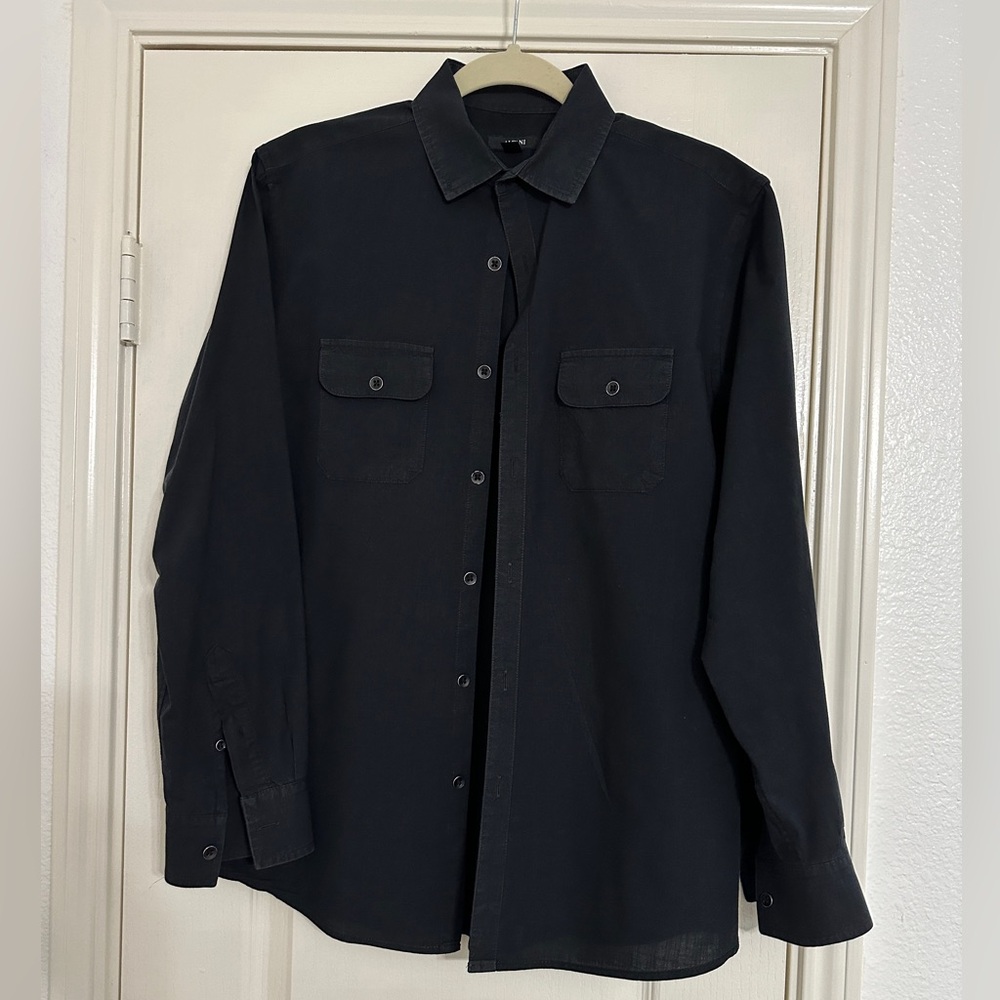 Men’s Alfani button down black shirt size Small very good condition.